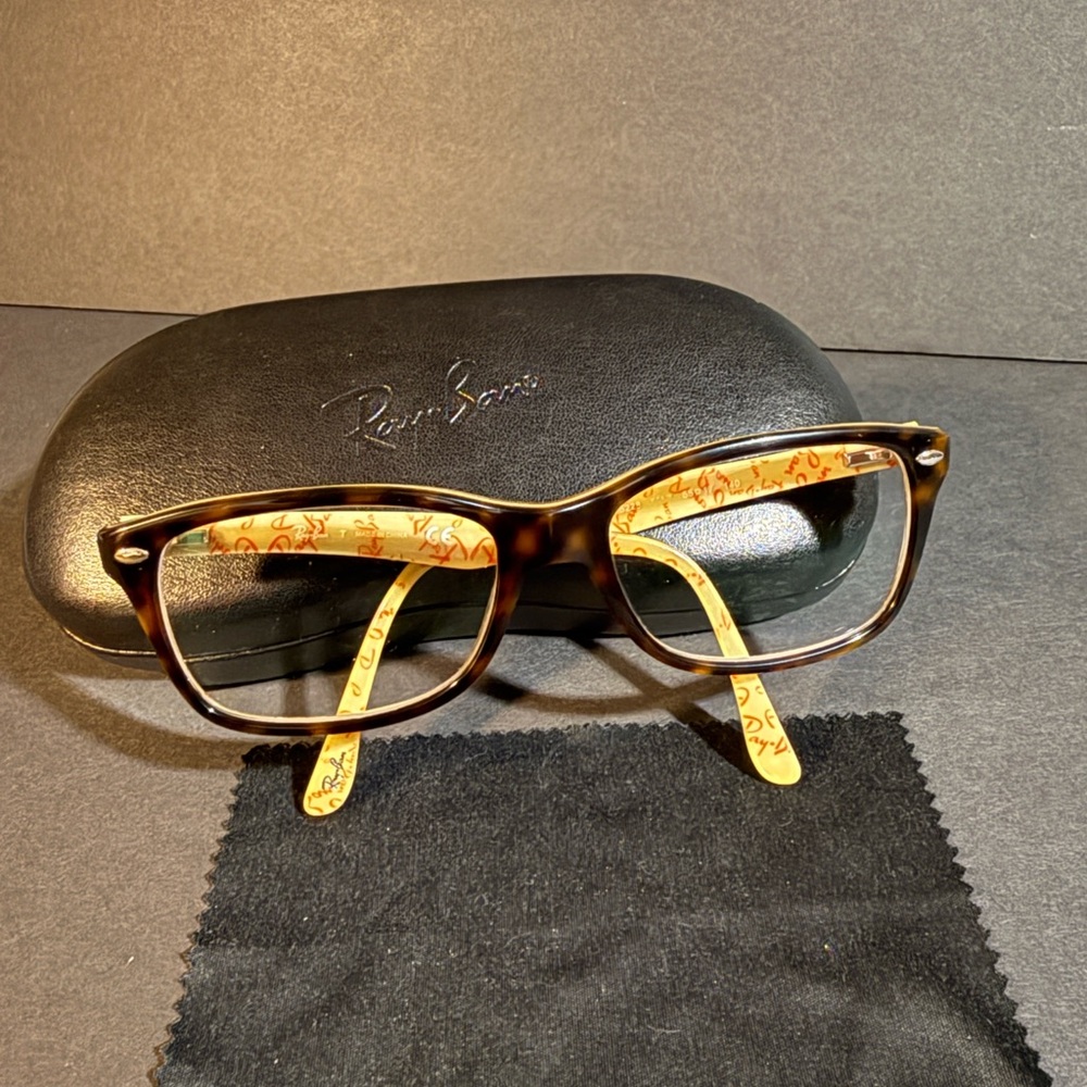 Ray-Ban Men’s Tortoiseshell Frames with Yellow Patterned Temples
